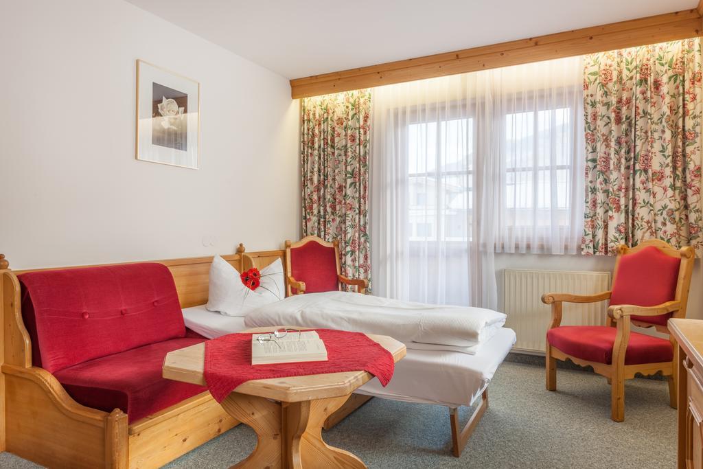 Hotel Garni Hanslerhof " Urlaub Am Bauernhof " جيرلوس المظهر الخارجي الصورة