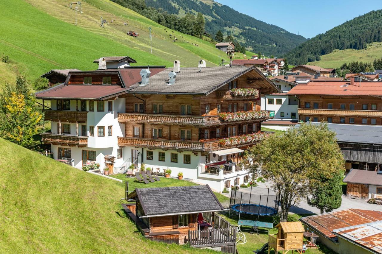 Hotel Garni Hanslerhof " Urlaub Am Bauernhof " جيرلوس المظهر الخارجي الصورة