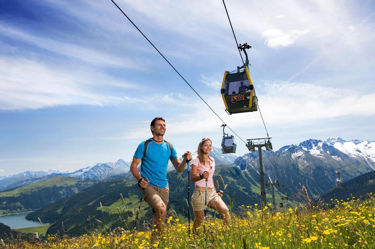 Hotel Garni Hanslerhof " Urlaub Am Bauernhof " جيرلوس المظهر الخارجي الصورة